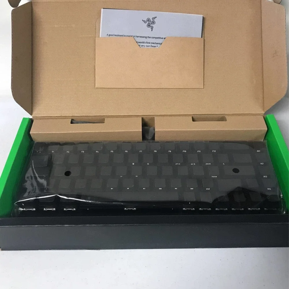 BlackWidow V3 Mini Hyperspeed Phantom Edition 65% Wireless Gaming Keyboa… - Picture 6 of 10